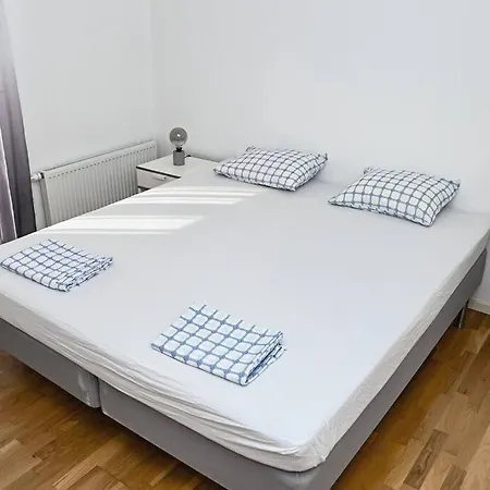 ヴィラ Carpenter トレビニエ